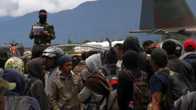 Jokowi Minta Semua Bangunan Rusak di Wamena Diperbaiki Menteri PUPR Basuki Hadimuljono tak memasang target waktu perbaikan Wamena, namun pemerintah memastikan rehabilitasi bangunan selesai secepatnya.