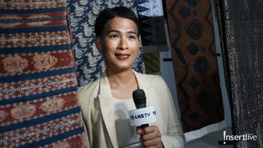 img-title Putuskan Jadi Perempuan, Oscar Lawalata Sering Dicibir