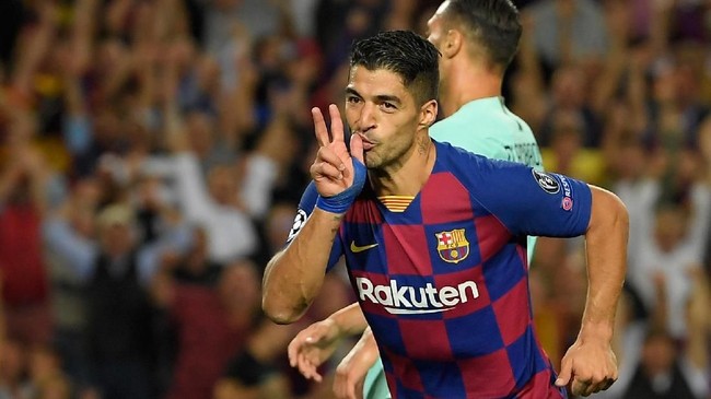 Ronald Koeman tipe pelatih yang suka dengan pemain serba bisa atau fleksibel, sementara Luis Suarez tipikal pemain handal di satu posisi, yakni targetman.