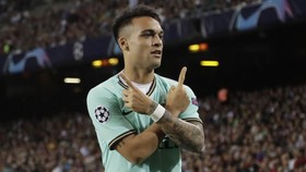 Lautaro Bawa Inter Unggul 1-0 atas Barcelona di Babak Pertama