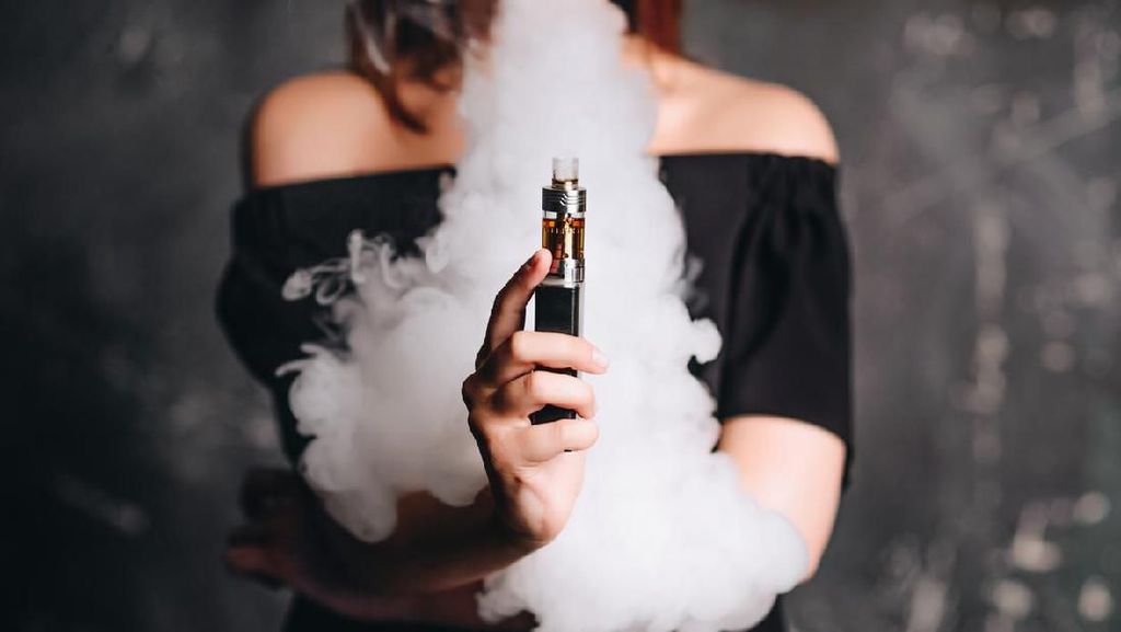 Turis Bawa Vape ke Negara ini Bisa Didenda hingga Masuk Penjara