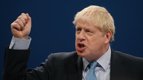 Kantong Bolong NHS Hadapi Corona Dibalik Pujian Boris Johnson