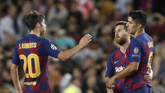 Pemain veteran Barcelona, Sergi Roberto bercerita bahwa pesan yang ia kirim pada Lionel Messi tak dibalas hingga saat ini.