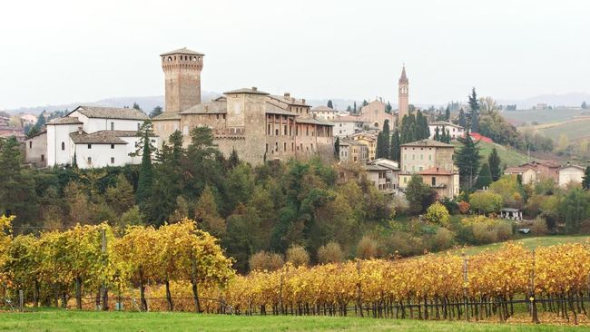 Wisatawan hanya mengenal beberapa kota di Italia sehingga membuat tempat tersebut menjadi sangat padat.
