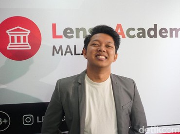 Pakai AI Buat Poster Film Baru, Ini Pembelaan Bayu Skak Usai Kena Serang Netizen