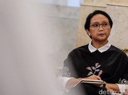 Menlu: 14 ABK WNI Long Xing Kembali ke Indonesia Hari Ini