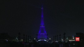 VIDEO: Bulan Kanker Payudara, Eiffel 'Berubah' Jadi Pink