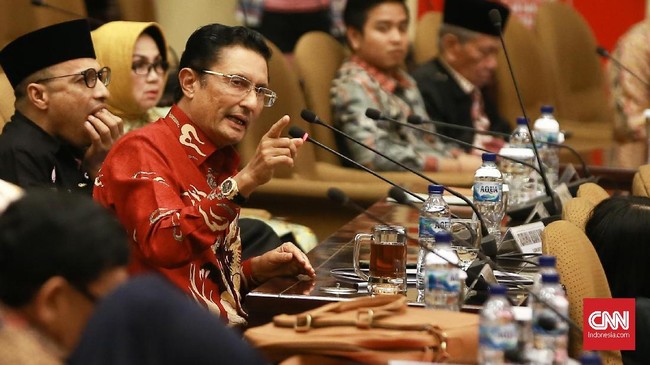 Tiga fraksi partai politik di MPR yakni PKS, PKB dan Demokrat belum mengambil sikap politik untuk mendukung Bamsoet atau Muzani yang menjadi Ketua MPR.
