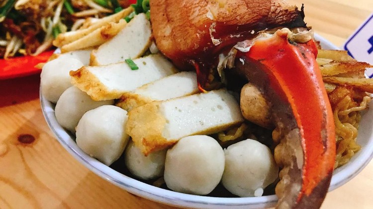 Bagi pecinta bakso, langsung tonton tayangan Bikin Laper sekarang. Nih, ada rekomendasi bakso rudal yang rasanya mantul.