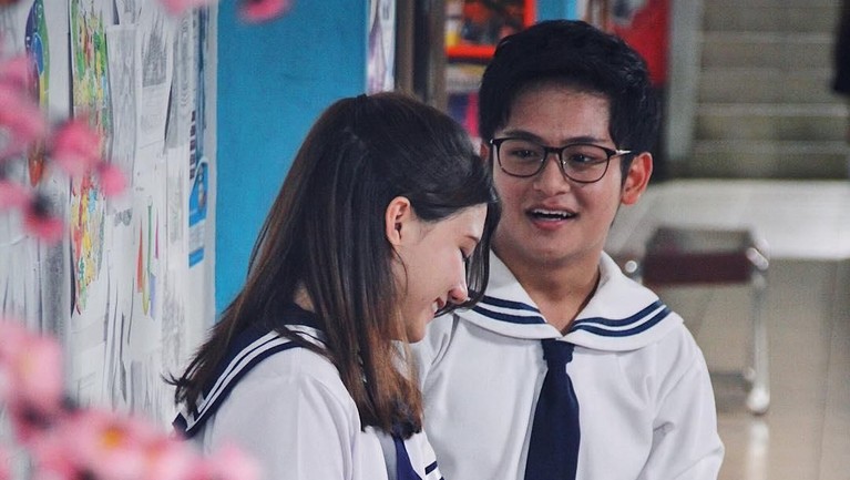Cassandra Lee dan Randy Martin dikabarkan putus setelah menjalin asmara selama empat tahun. Berikut ini sejumah potret kenangan saat mereka masih bersama.
