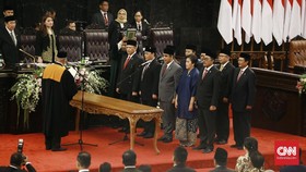Anggaran Dipotong, Pimpinan MPR Minta Jokowi Copot Menkeu Sri Mulyani