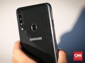 Samsung Diduga Bakal Bikin HP Pakai Baterai Lepas Pasang