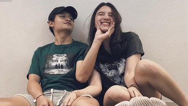 img-title Putus dengan Randy Martin, Cassandra Lee: Ini Keputusan Bersama
