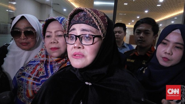 Faisal Amir, korban kekerasan aparat saat demo mahasiswa di DPR, mendapat sebutan pejuang demokrasi dari kampusnya, Universitas Al-Azhar Indonesia. 