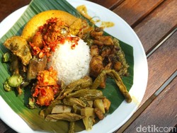 Makan Siang Enak dan Mantap di 5 Restoran Nasi Kapau Modern Ini