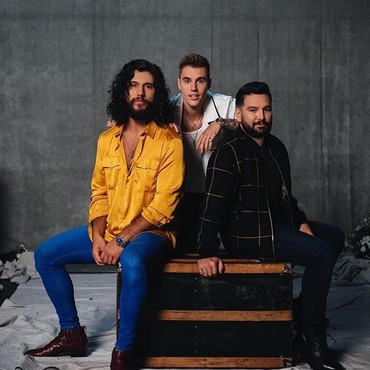 Lirik Lagu 10.000 Hours - Justin Bieber feat Dan+Shay