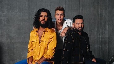 Lirik Lagu 10.000 Hours - Justin Bieber feat Dan+Shay