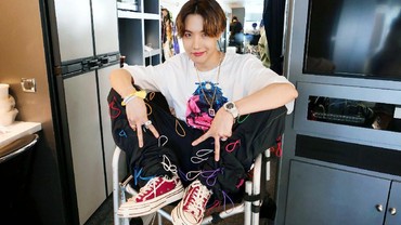 img-title Harga Fantastis Celana Piyama J-Hope BTS yang Bikin Geger