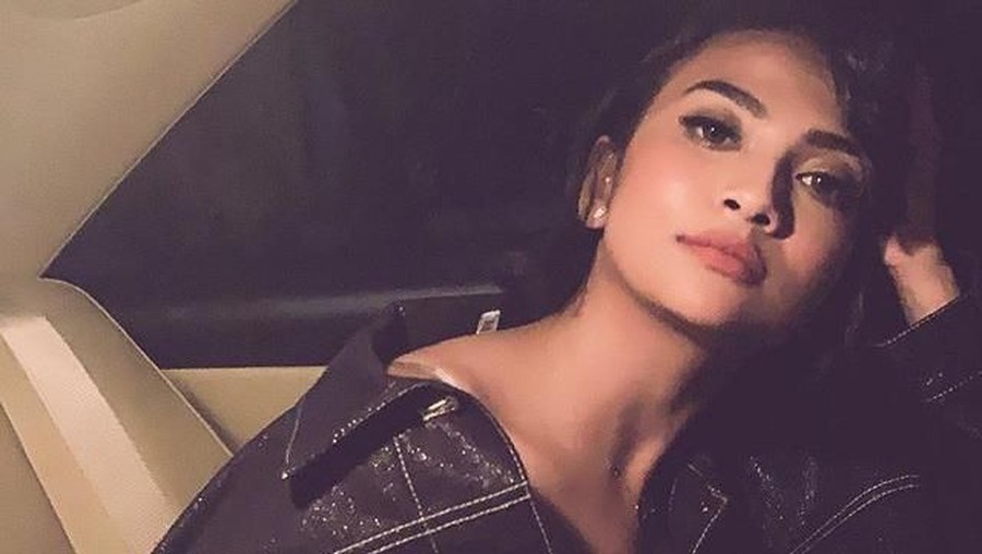 Dedy Susanto ketahuan mengirim pesan kepada Vanessa Angel.