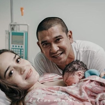 Lahirkan Anak ke-2, Ini Arti Nama Bayi Cantik Yasmine Wildblood