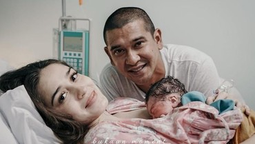 Lahirkan Anak ke-2, Ini Arti Nama Bayi Cantik Yasmine Wildblood