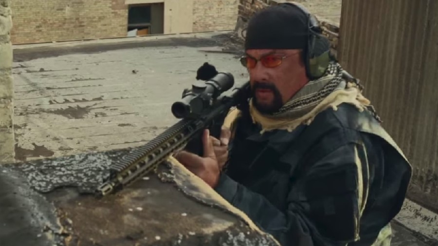 Bioskop TransTV Akhir Pekan, Aksi Steven Seagal hingga Chuck Norris Sinopsis film top dog dan code of honor di bioskop transtv.