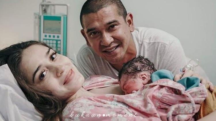 Yasmine Wildblood baru melahirkan anak keduanya. Si kecil punya arti nama yang cantik dan penuh makna.
