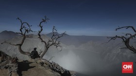 Dilanda Karhutla, Taman Wisata dan Cagar Budaya Gunung Ijen Siaga