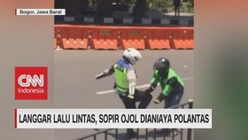 VIDEO: Langgar Lalu Lintas, Sopir Ojol Dianiaya Oknum Polisi