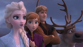 Baru Buka, Theme Park Frozen Disneyland Hong Kong Dibanjiri Pengunjung