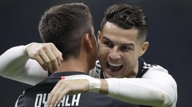 Sarri Tak Mau Terus Mainkan Trio Higuain-Ronaldo-Dybala