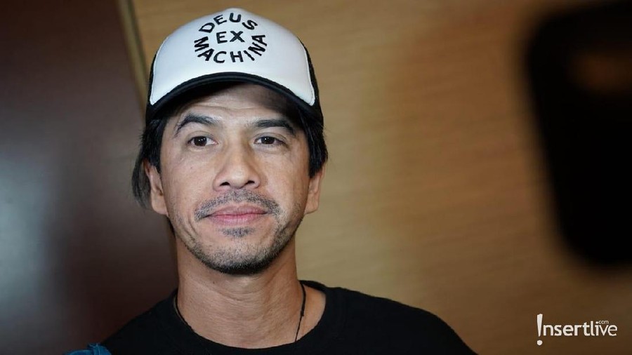 Aryo Wahab menerapkan kunci komunikasi dan kepercayaan bagi putrinya yang mulai beranjak dewasa.