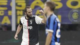 FOTO: Menang atas Inter, Juventus ke Puncak Klasemen Kemenangan 2-1 atas Inter Milan membuat Juventus kini menempati peringkat pertama klasemen Liga Italia, unggul satu poin atas La Beneamata.