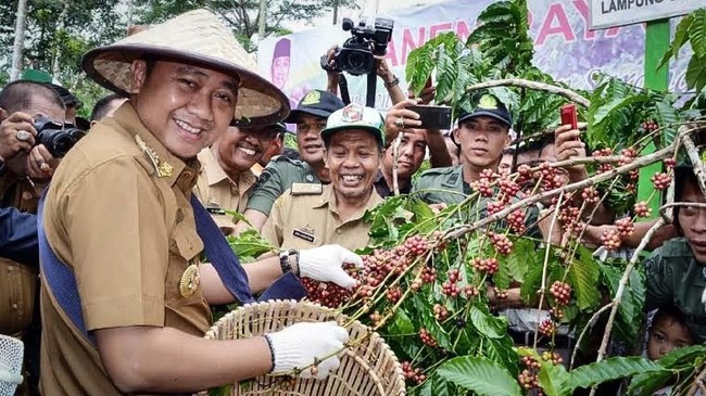 Agung Ilmu Mangkunegara adalah Bupati Kabupaten Lampung Utara