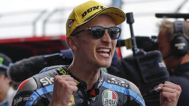 Luca Marini mulai memperlihatkan potensi menjadi pembalap sukses ketika sang kakak, Valentino Rossi, sudah dimakan usia.