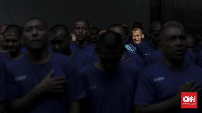 Jumlah kasus gangguan mental dan jiwa yang terus meningkat di Indonesia tak diimbangi dengan jumlah tenaga medis di bidang kesehatan jiwa yang mumpuni.