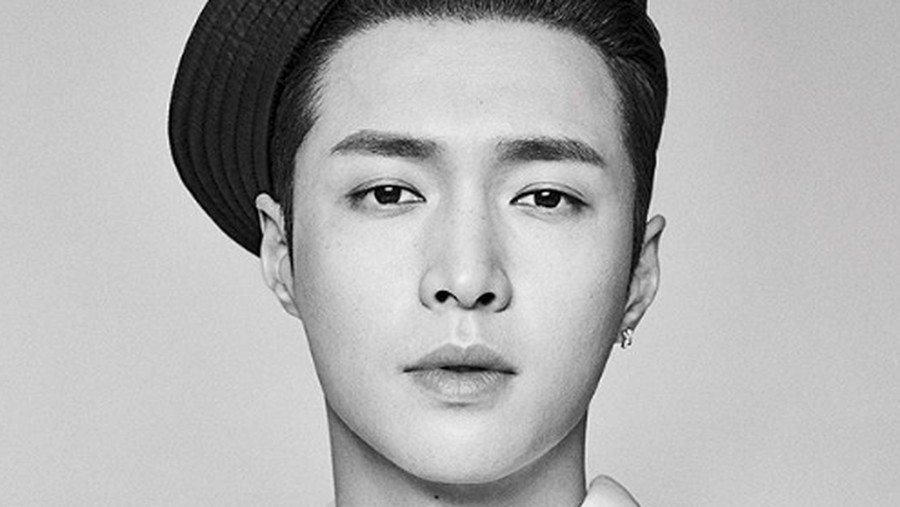 Lay EXO dari instagram.