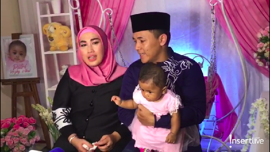 Marak Pelakor, Melinda: Aku Yakin Suamiku Setia Maraknya pelakor, Melinda menyebut ia yakin dengan kesetiaan sang suami.