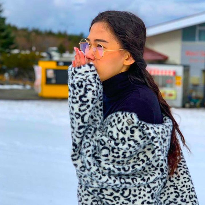 <p>Asyiknya yang sedang liburan di Jepang. (Foto: Facebook/Khanittha Phasaeng)</p>