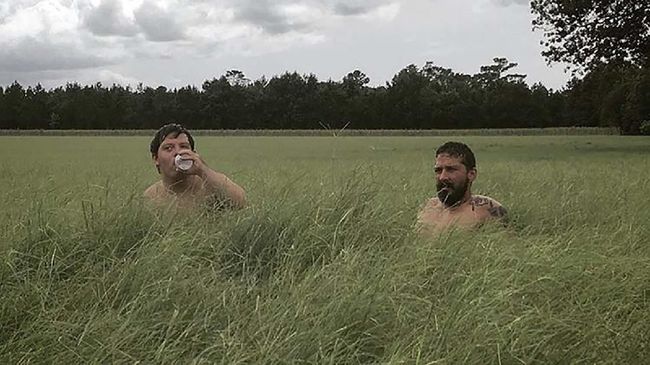 Di pekan ini, Joker dan Bebas masih bertahan sebagai pilihan. Di antaranya, ada beberapa film baru seperti The Peanut Butter Falcon, SIN, dan Cinta Itu Buta.