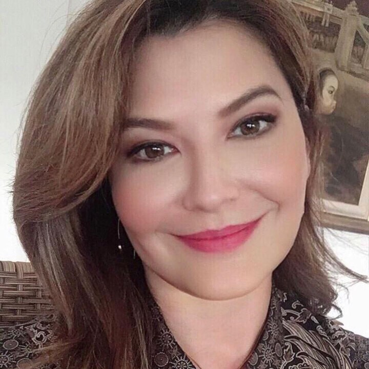 Tamara Blezynski terlahir dengan nama lengkap Tamara natalia Christina Mayawati Bleszynski, di Bandung, 25 Desember 1974. Meski sudah usia 44, Tamara tetap memesona ya, Bunda. (Foto: Instagram @tamarableszynskiofficial)