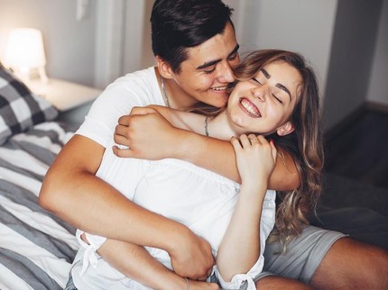 3 Bahaya Terlalu Sering Berhubungan Seks untuk Wanita