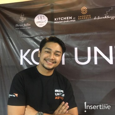 Kondangan Bareng Mikha Tambayong, Bentuk Tubuh Deva Mahenra Jadi Sorotan