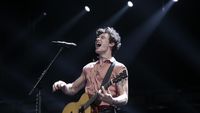 Shawn Mendes Batal Konser karena Alami Laringitis Akut, Kenali Gejalanya