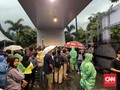 Konser Shawn Mendes di Sentul Disambut Hujan