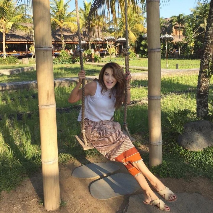 Selain membintangi deretan sinetron, FTV, dan film, Tamara juga kerap berakting di panggung teater. Ia bahkan sudah mengikuti ektrakurikuler drama selepas SMP. (Foto: Instagram @tamarableszynskiofficial)