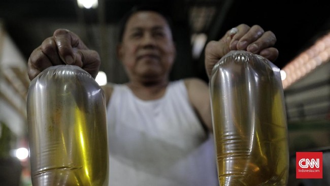 Gabungan Industri Minyak Nabati Indonesia (GIMNI) mengklaim minyak goreng curah hanya dijual di negara miskin.