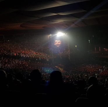 Diguyur Hujan, Ini Suasana Konser Shawn Mendes Malam Ini