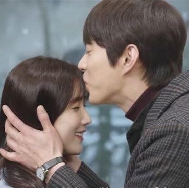 Drama Korea Left-Handed Wife Eps.9, Esther Singkirkan San Ha