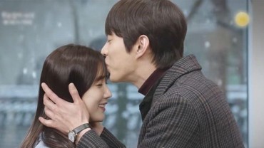 Drama Korea Left-Handed Wife Eps.15, Ingatan Do Kyung Mulai Pulih